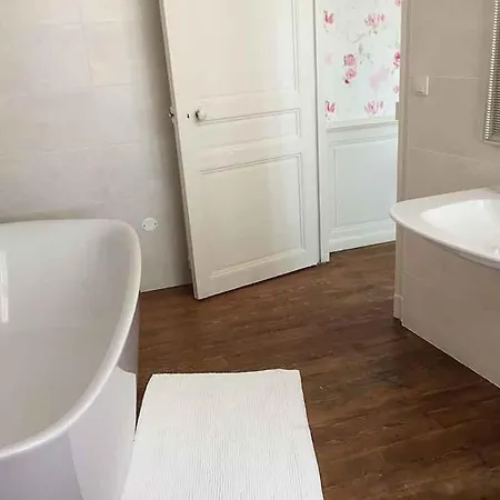 Sleeps 20 Pool Ferienhaus